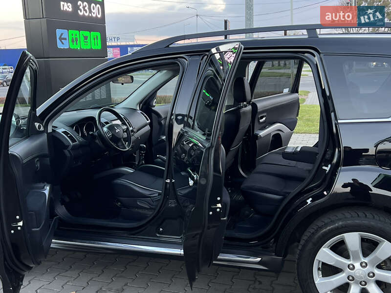 Позашляховик / Кросовер Mitsubishi Outlander 2012 в Ковелі фото 33 Позашляховик / Кросовер Mitsubishi Outlander 2012 в Ковелі