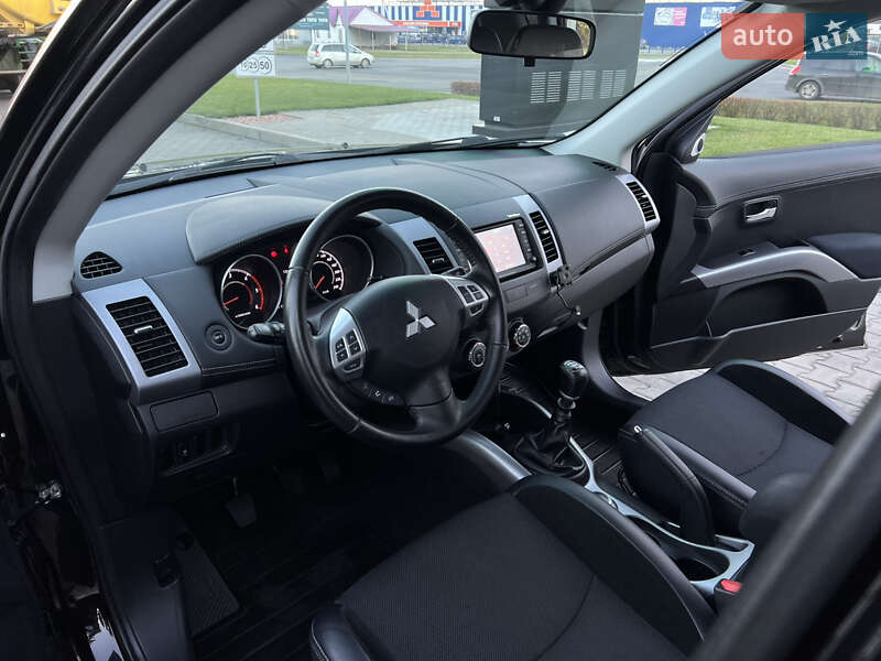 Позашляховик / Кросовер Mitsubishi Outlander 2012 в Ковелі фото 38 Позашляховик / Кросовер Mitsubishi Outlander 2012 в Ковелі