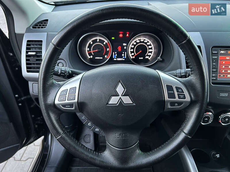 Позашляховик / Кросовер Mitsubishi Outlander 2012 в Ковелі фото 44 Позашляховик / Кросовер Mitsubishi Outlander 2012 в Ковелі
