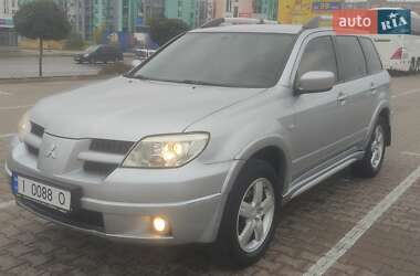 Внедорожник / Кроссовер Mitsubishi Outlander 2007 в Киеве