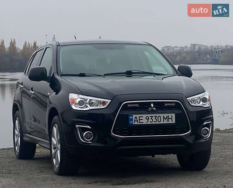 Внедорожник / Кроссовер Mitsubishi Outlander 2014 в Днепре фото 2 Внедорожник / Кроссовер Mitsubishi Outlander 2014 в Днепре