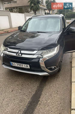 Внедорожник / Кроссовер Mitsubishi Outlander 2018 в Киеве