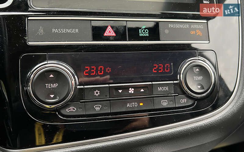 Позашляховик / Кросовер Mitsubishi Outlander 2018 в Львові фото 17 Позашляховик / Кросовер Mitsubishi Outlander 2018 в Львові