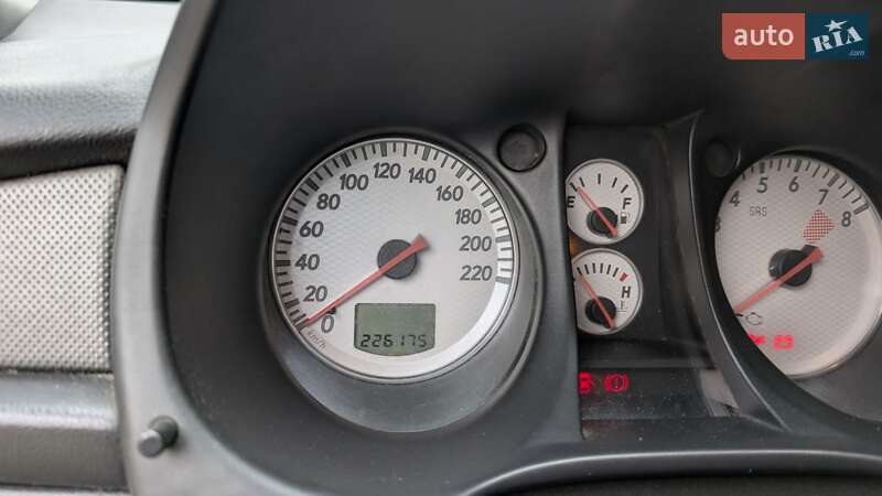 Позашляховик / Кросовер Mitsubishi Outlander 2006 в Рівному фото 4 Позашляховик / Кросовер Mitsubishi Outlander 2006 в Рівному