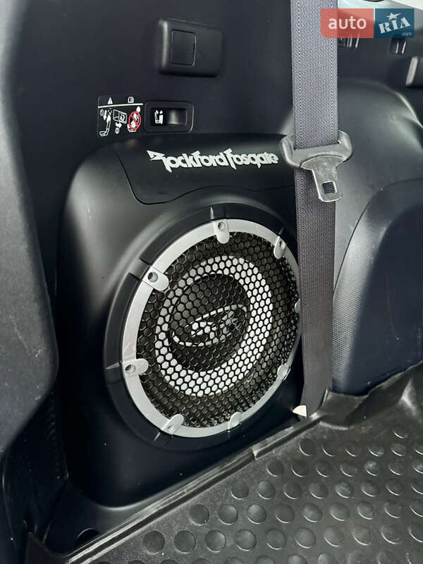 Внедорожник / Кроссовер Mitsubishi Outlander 2011 в Полтаве