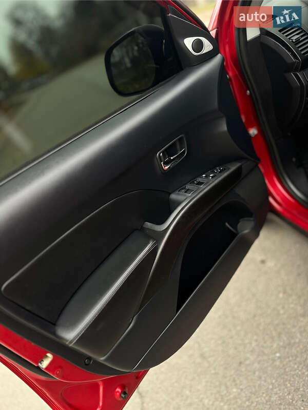 Внедорожник / Кроссовер Mitsubishi Outlander 2008 в Умани