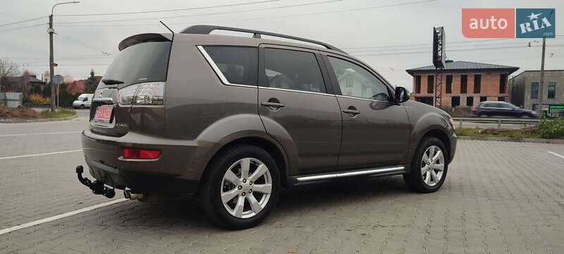 Внедорожник / Кроссовер Mitsubishi Outlander 2011 в Луцке фото 6 Внедорожник / Кроссовер Mitsubishi Outlander 2011 в Луцке