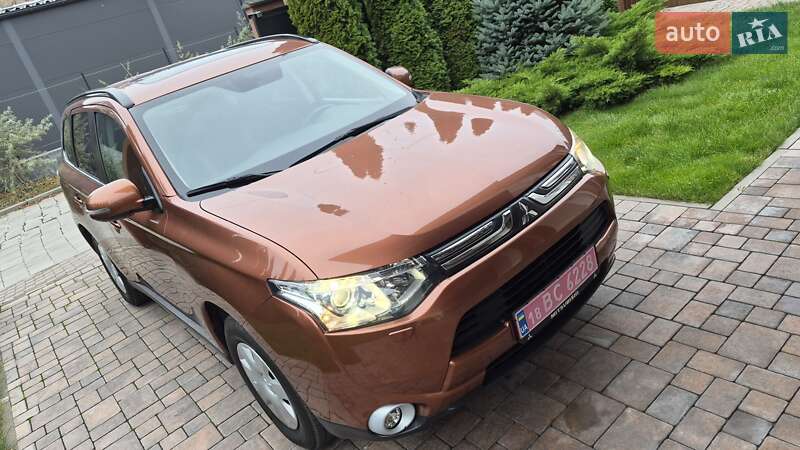 Внедорожник / Кроссовер Mitsubishi Outlander 2013 в Ровно фото 58 Внедорожник / Кроссовер Mitsubishi Outlander 2013 в Ровно