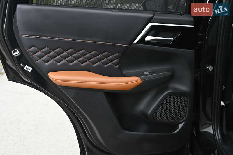 Позашляховик / Кросовер Mitsubishi Outlander 2023 в Бердичеві