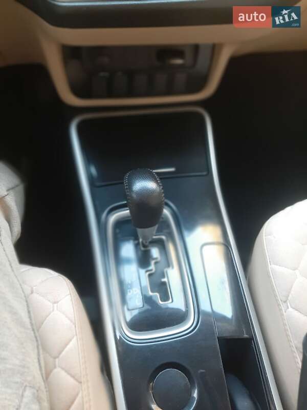 Внедорожник / Кроссовер Mitsubishi Outlander 2017 в Одессе