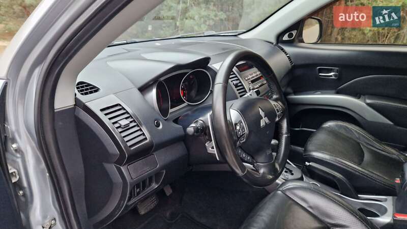 Внедорожник / Кроссовер Mitsubishi Outlander 2007 в Кременчуге