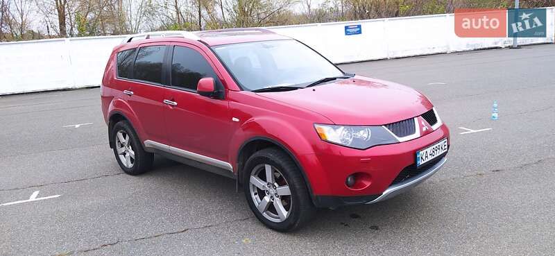 Внедорожник / Кроссовер Mitsubishi Outlander 2008 в Киеве