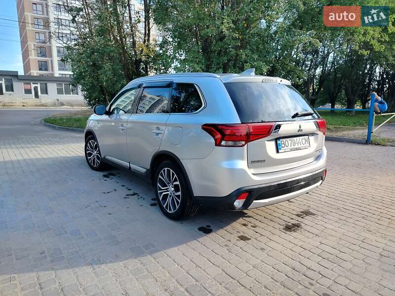 Позашляховик / Кросовер Mitsubishi Outlander 2018 в Тернополі фото 3 Позашляховик / Кросовер Mitsubishi Outlander 2018 в Тернополі