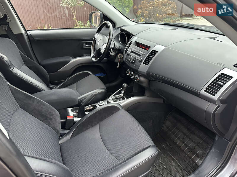 Внедорожник / Кроссовер Mitsubishi Outlander 2010 в Хмельницком фото 12 Внедорожник / Кроссовер Mitsubishi Outlander 2010 в Хмельницком