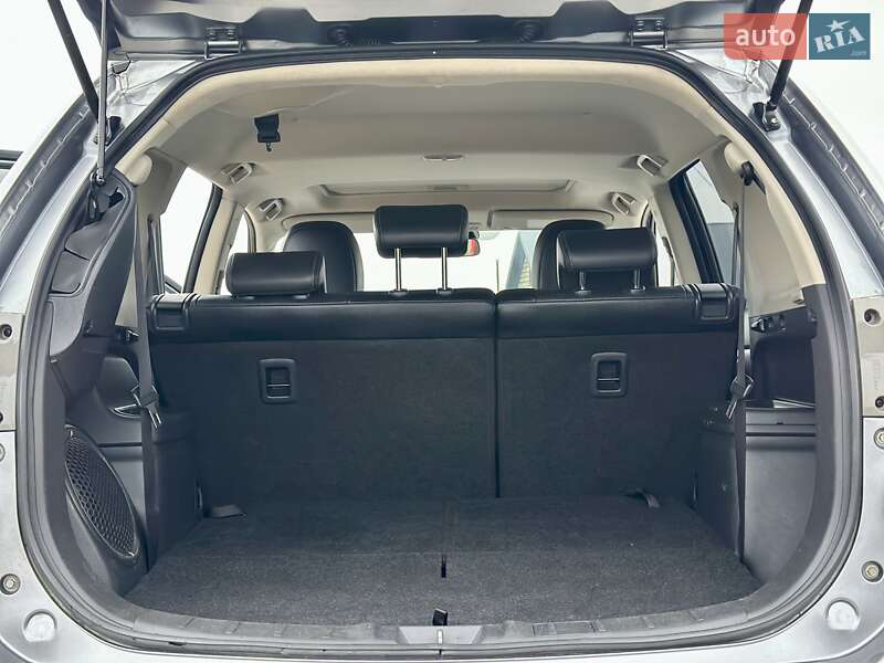 Внедорожник / Кроссовер Mitsubishi Outlander 2013 в Вараше фото 52 Внедорожник / Кроссовер Mitsubishi Outlander 2013 в Вараше