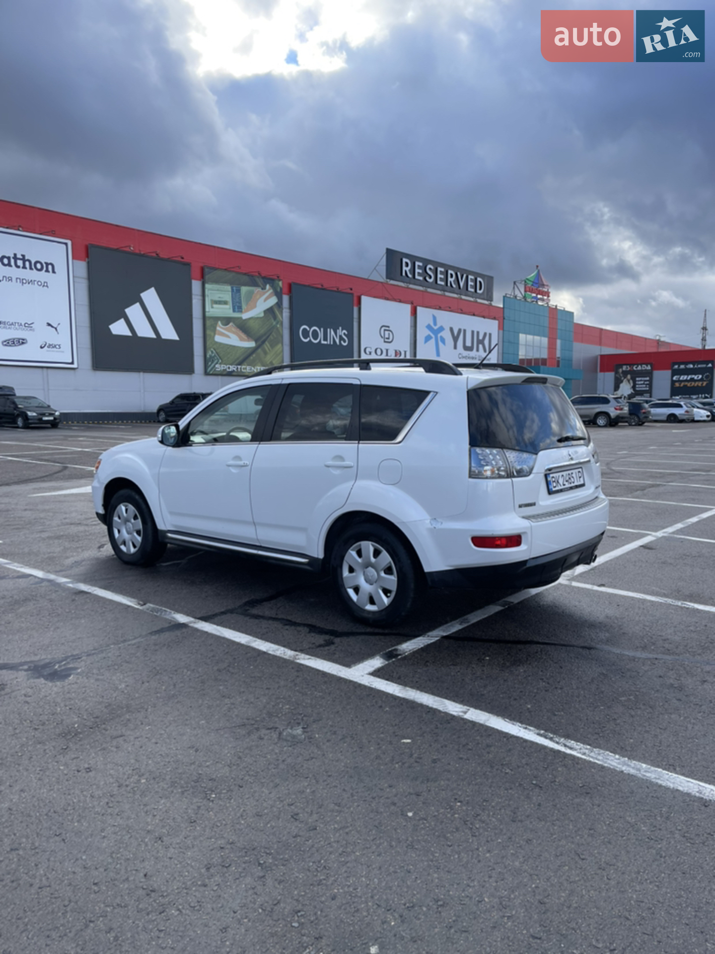 2010 Mitsubishi Outlander - мініатюра 12