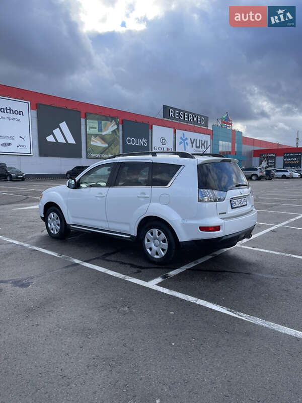 Позашляховик / Кросовер Mitsubishi Outlander 2010 в Рівному фото 12 Позашляховик / Кросовер Mitsubishi Outlander 2010 в Рівному