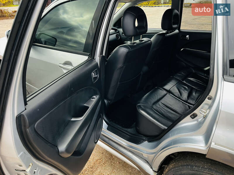Внедорожник / Кроссовер Mitsubishi Outlander 2006 в Прилуках фото 12 Внедорожник / Кроссовер Mitsubishi Outlander 2006 в Прилуках