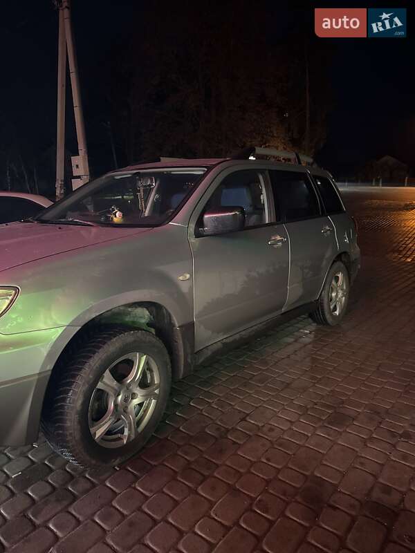Внедорожник / Кроссовер Mitsubishi Outlander 2006 в Львове фото 2 Внедорожник / Кроссовер Mitsubishi Outlander 2006 в Львове