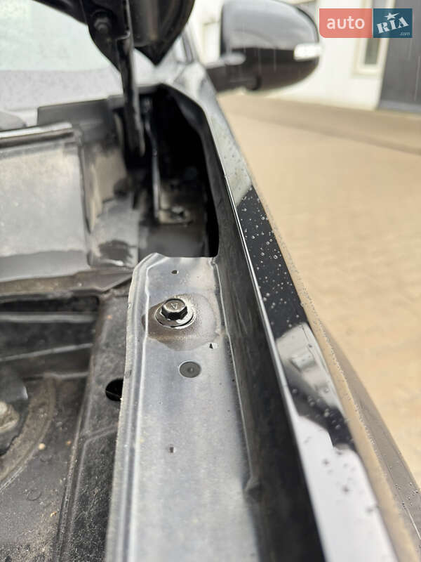 Позашляховик / Кросовер Mitsubishi Outlander 2012 в Києві