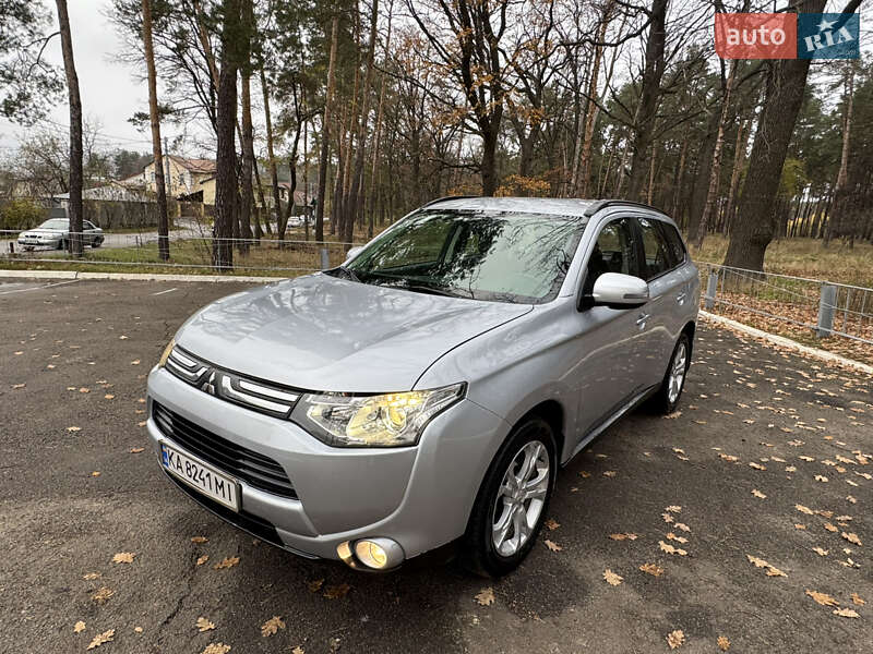 Mitsubishi Outlander 2013