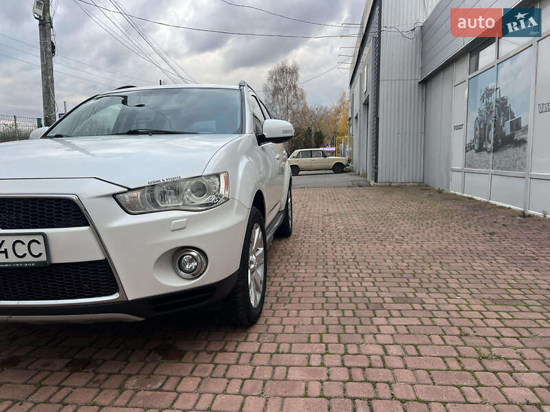 Позашляховик / Кросовер Mitsubishi Outlander 2012 в Прилуках фото 12 Позашляховик / Кросовер Mitsubishi Outlander 2012 в Прилуках