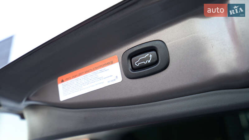 Внедорожник / Кроссовер Mitsubishi Outlander 2021 в Львове