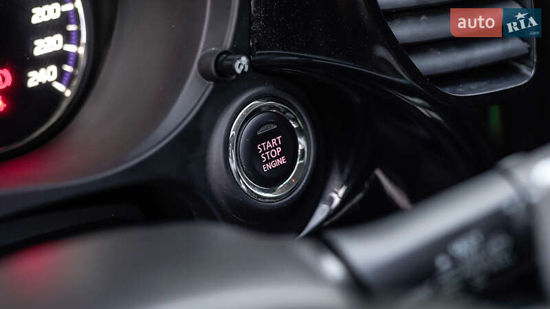 Внедорожник / Кроссовер Mitsubishi Outlander 2021 в Львове