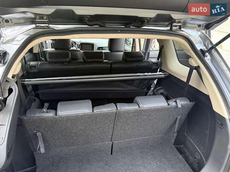 Позашляховик / Кросовер Mitsubishi Outlander 2021 в Києві фото 4 Позашляховик / Кросовер Mitsubishi Outlander 2021 в Києві
