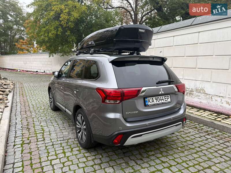 Позашляховик / Кросовер Mitsubishi Outlander 2021 в Києві фото 16 Позашляховик / Кросовер Mitsubishi Outlander 2021 в Києві