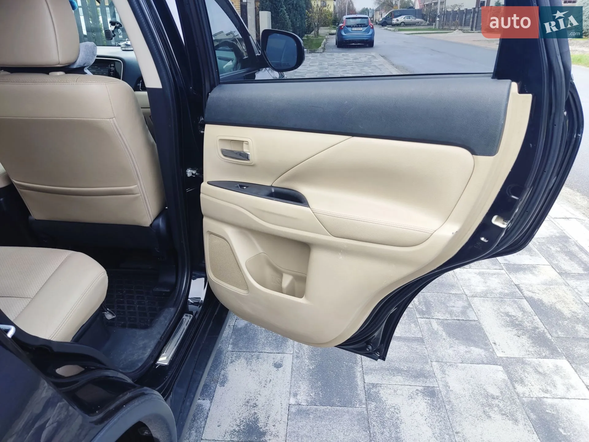 2016 Mitsubishi Outlander - мініатюра 17
