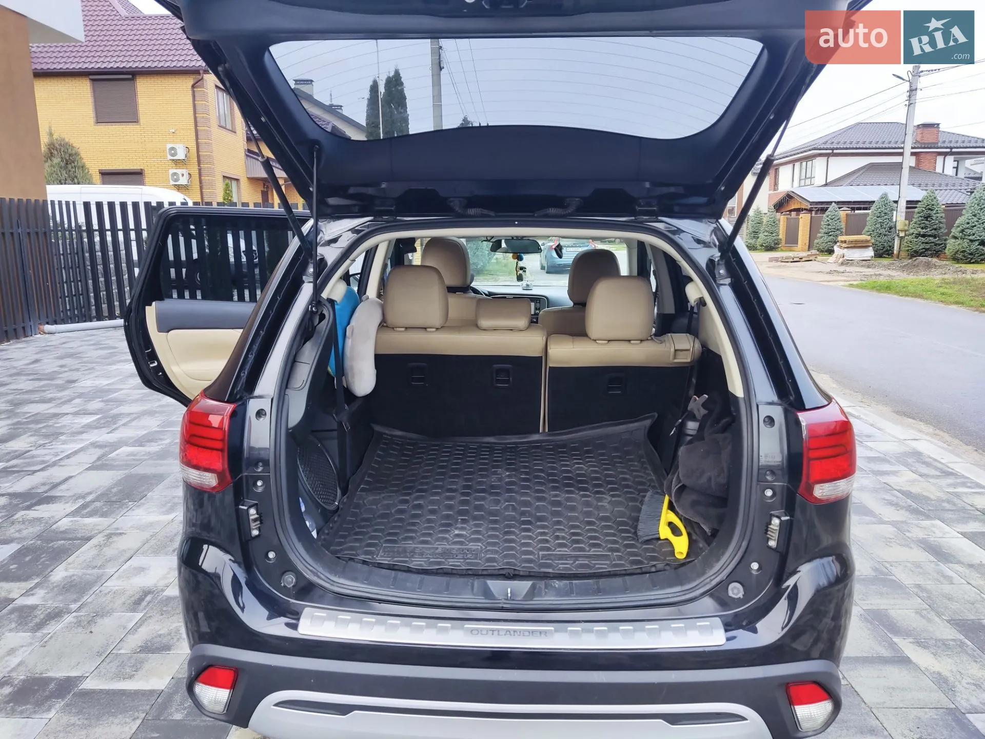 2016 Mitsubishi Outlander - мініатюра 9