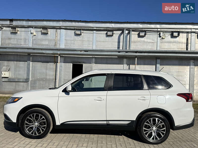 Позашляховик / Кросовер Mitsubishi Outlander 2016 в Ковелі фото 6 Позашляховик / Кросовер Mitsubishi Outlander 2016 в Ковелі