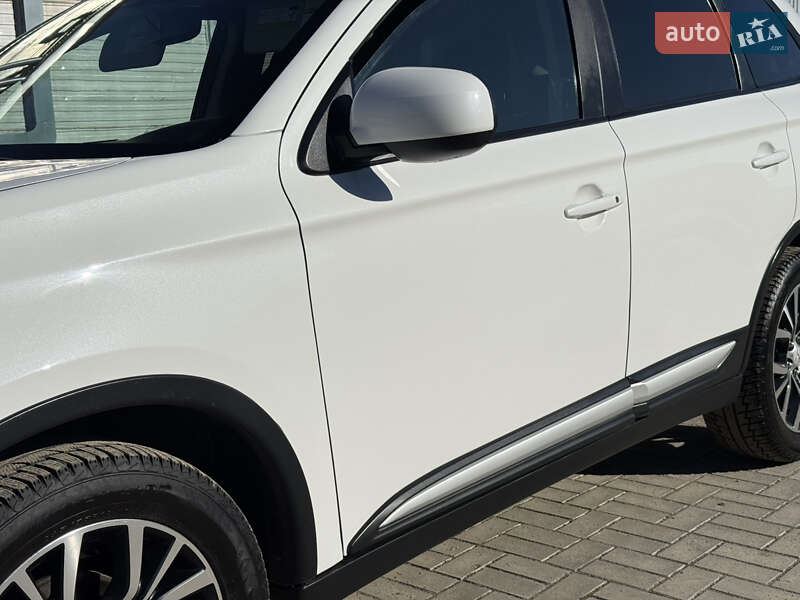 Позашляховик / Кросовер Mitsubishi Outlander 2016 в Ковелі фото 23 Позашляховик / Кросовер Mitsubishi Outlander 2016 в Ковелі