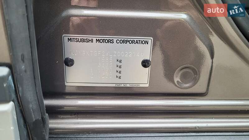 Внедорожник / Кроссовер Mitsubishi Outlander 2021 в Киеве фото 12 Внедорожник / Кроссовер Mitsubishi Outlander 2021 в Киеве