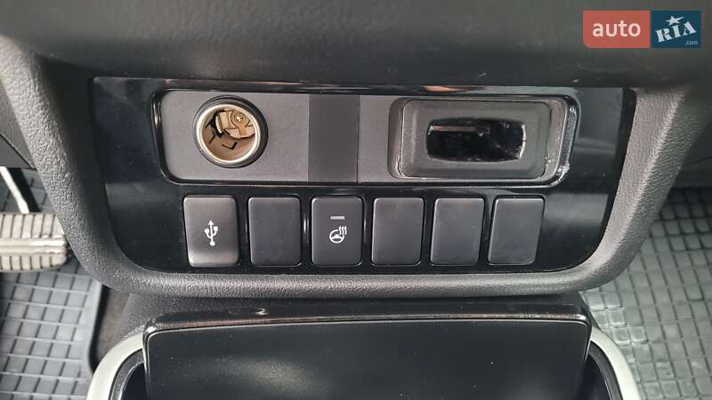 Внедорожник / Кроссовер Mitsubishi Outlander 2021 в Киеве фото 26 Внедорожник / Кроссовер Mitsubishi Outlander 2021 в Киеве