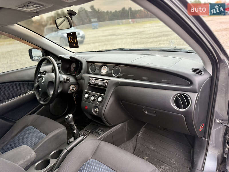 Позашляховик / Кросовер Mitsubishi Outlander 2008 в Новояворівську фото 12 Позашляховик / Кросовер Mitsubishi Outlander 2008 в Новояворівську