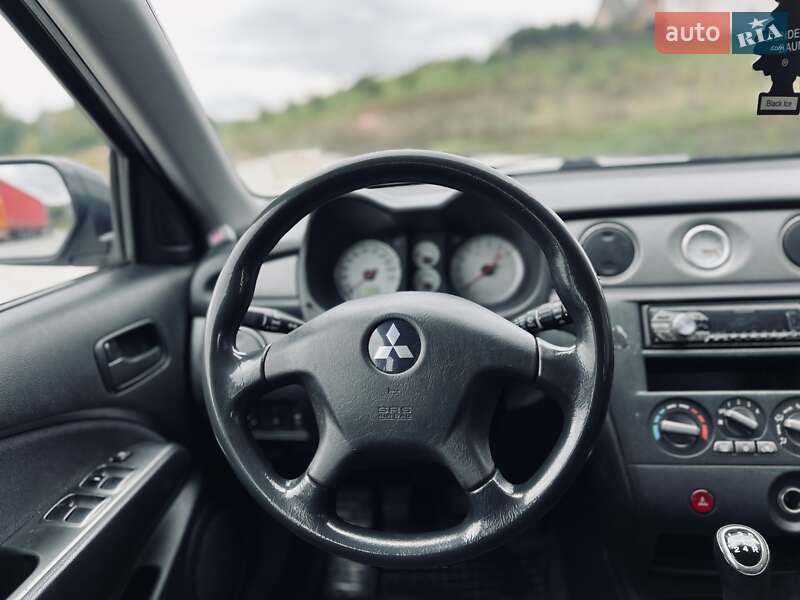 Позашляховик / Кросовер Mitsubishi Outlander 2006 в Чернівцях фото 25 Позашляховик / Кросовер Mitsubishi Outlander 2006 в Чернівцях