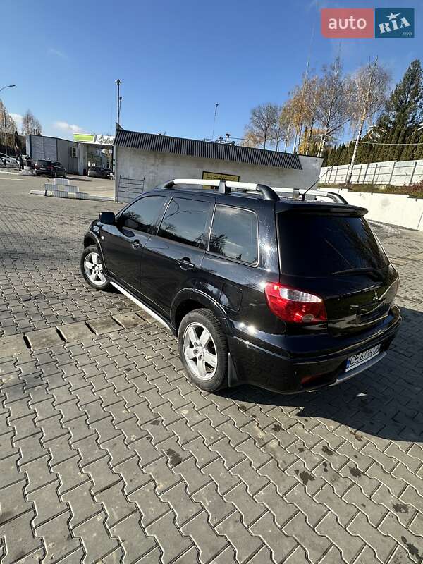 Внедорожник / Кроссовер Mitsubishi Outlander 2005 в Черновцах фото 7 Внедорожник / Кроссовер Mitsubishi Outlander 2005 в Черновцах