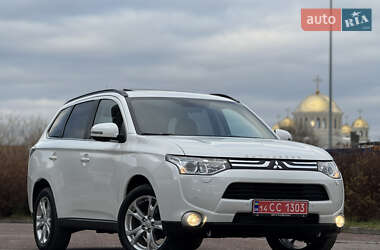 Позашляховик / Кросовер Mitsubishi Outlander 2014 в Трускавці