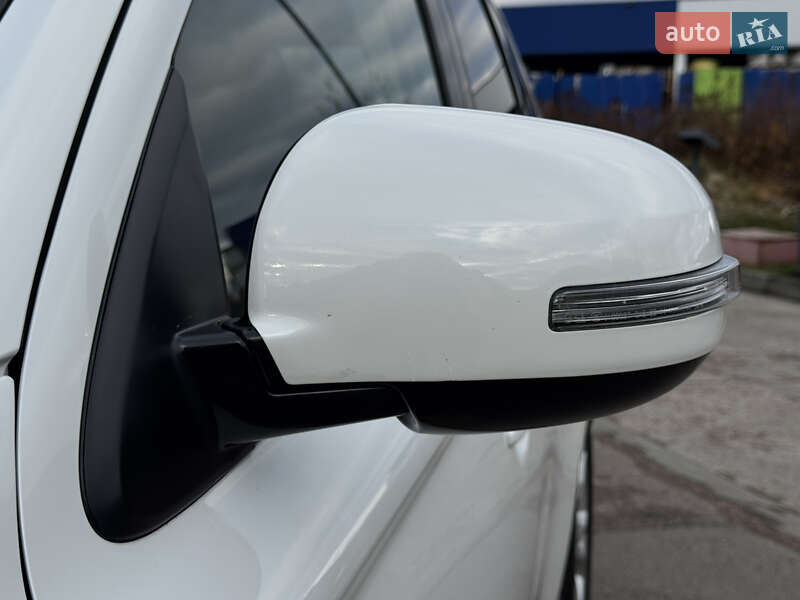 Внедорожник / Кроссовер Mitsubishi Outlander 2014 в Трускавце