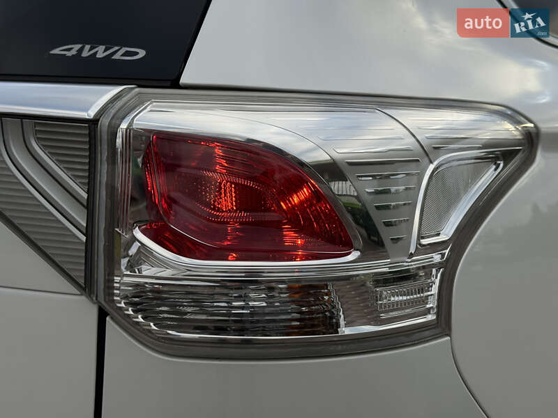 Внедорожник / Кроссовер Mitsubishi Outlander 2014 в Трускавце