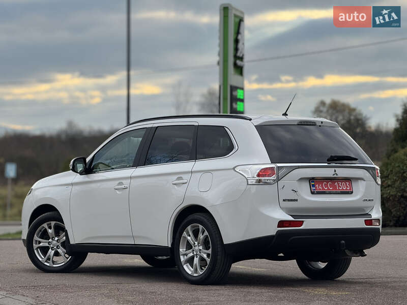 Внедорожник / Кроссовер Mitsubishi Outlander 2014 в Трускавце