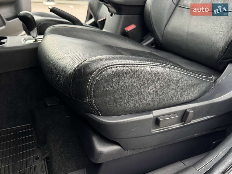 Внедорожник / Кроссовер Mitsubishi Outlander 2014 в Трускавце