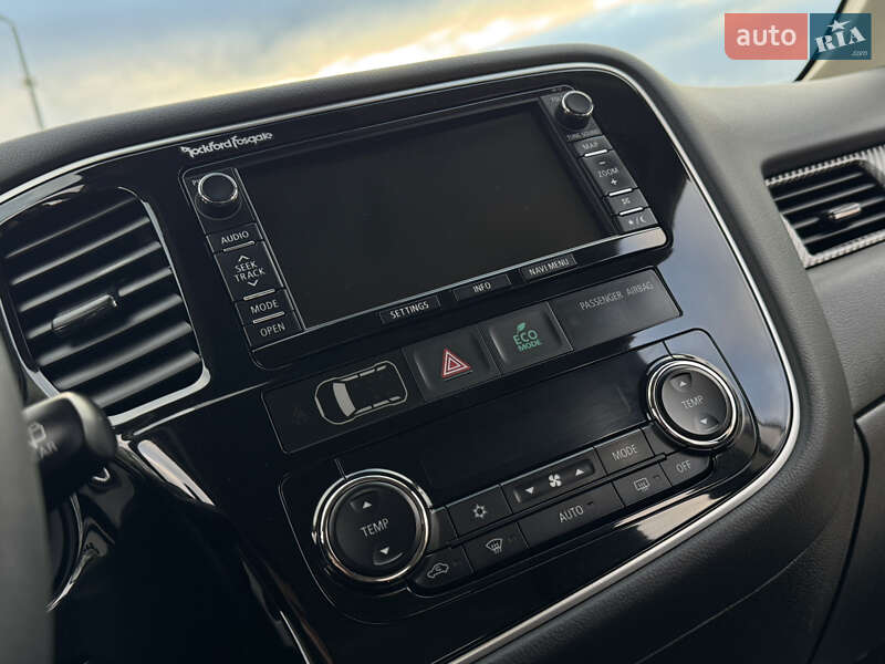 Внедорожник / Кроссовер Mitsubishi Outlander 2014 в Трускавце