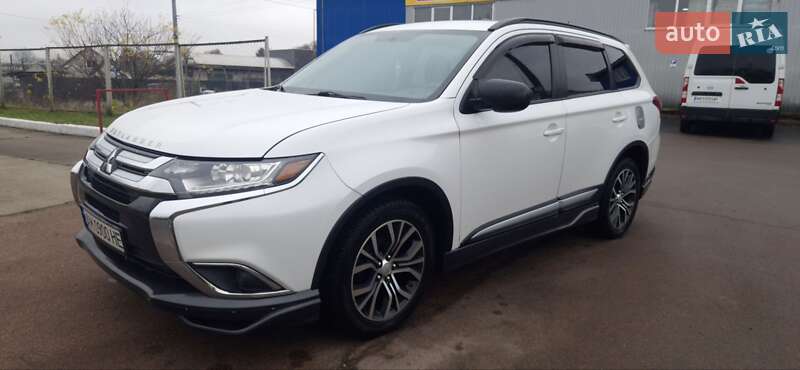 Позашляховик / Кросовер Mitsubishi Outlander 2015 в Житомирі фото 4 Позашляховик / Кросовер Mitsubishi Outlander 2015 в Житомирі