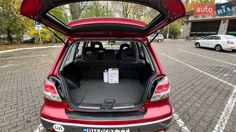 Внедорожник / Кроссовер Mitsubishi Outlander 2004 в Одессе