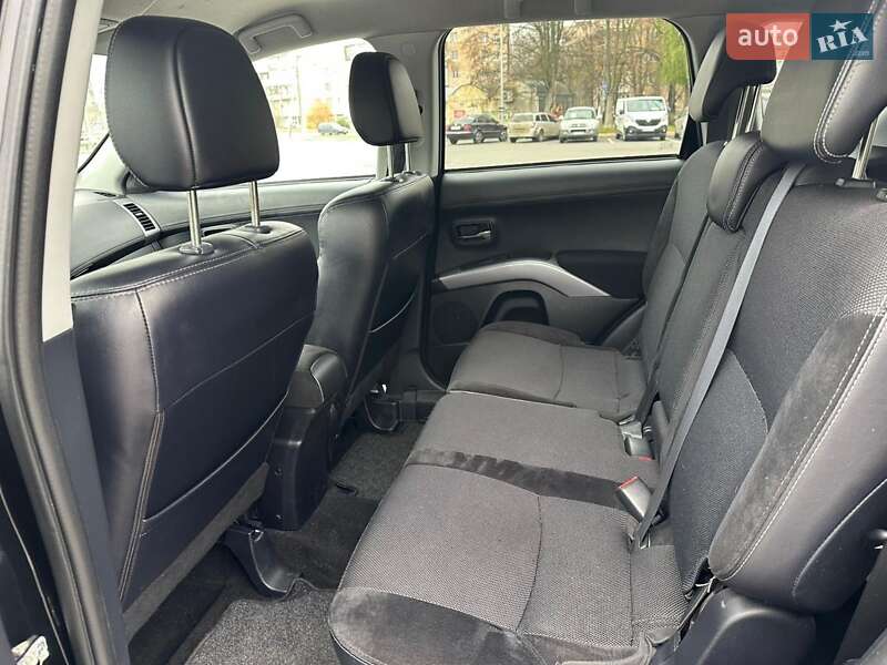 Позашляховик / Кросовер Mitsubishi Outlander 2011 в Луцьку фото 36 Позашляховик / Кросовер Mitsubishi Outlander 2011 в Луцьку