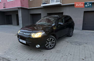 Внедорожник / Кроссовер Mitsubishi Outlander 2013 в Ивано-Франковске