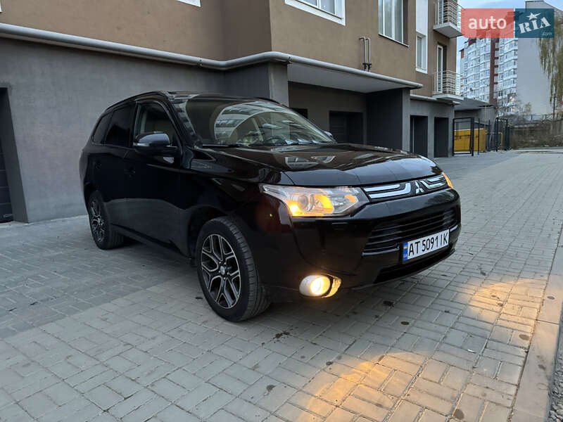Внедорожник / Кроссовер Mitsubishi Outlander 2013 в Ивано-Франковске фото 10 Внедорожник / Кроссовер Mitsubishi Outlander 2013 в Ивано-Франковске